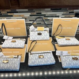 Michael Kors White/Navy Logo Wristlet